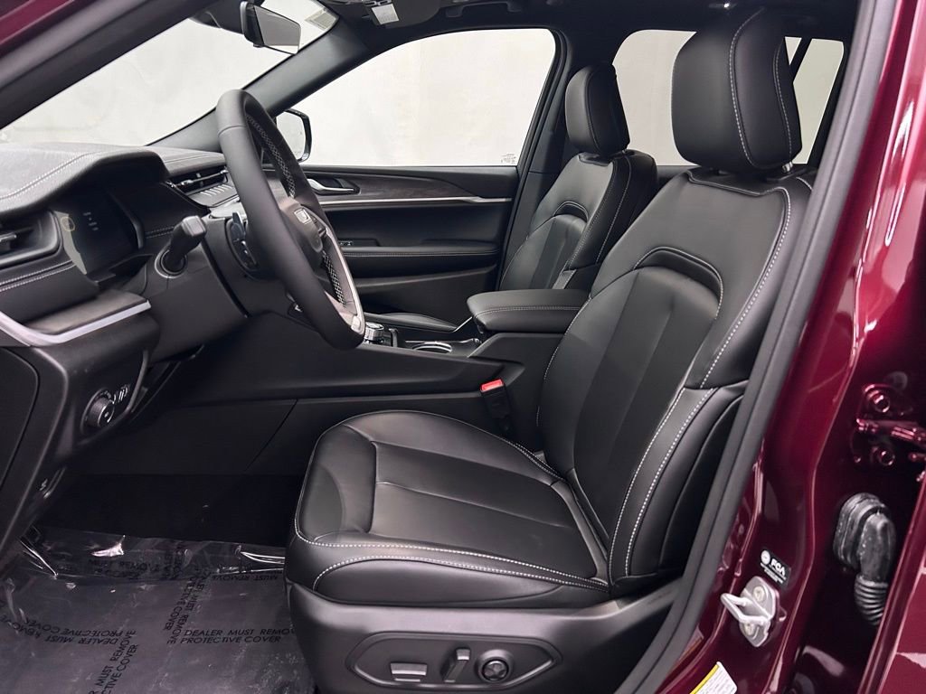 New 2026 Jeep Grand Cherokee Limited image 12