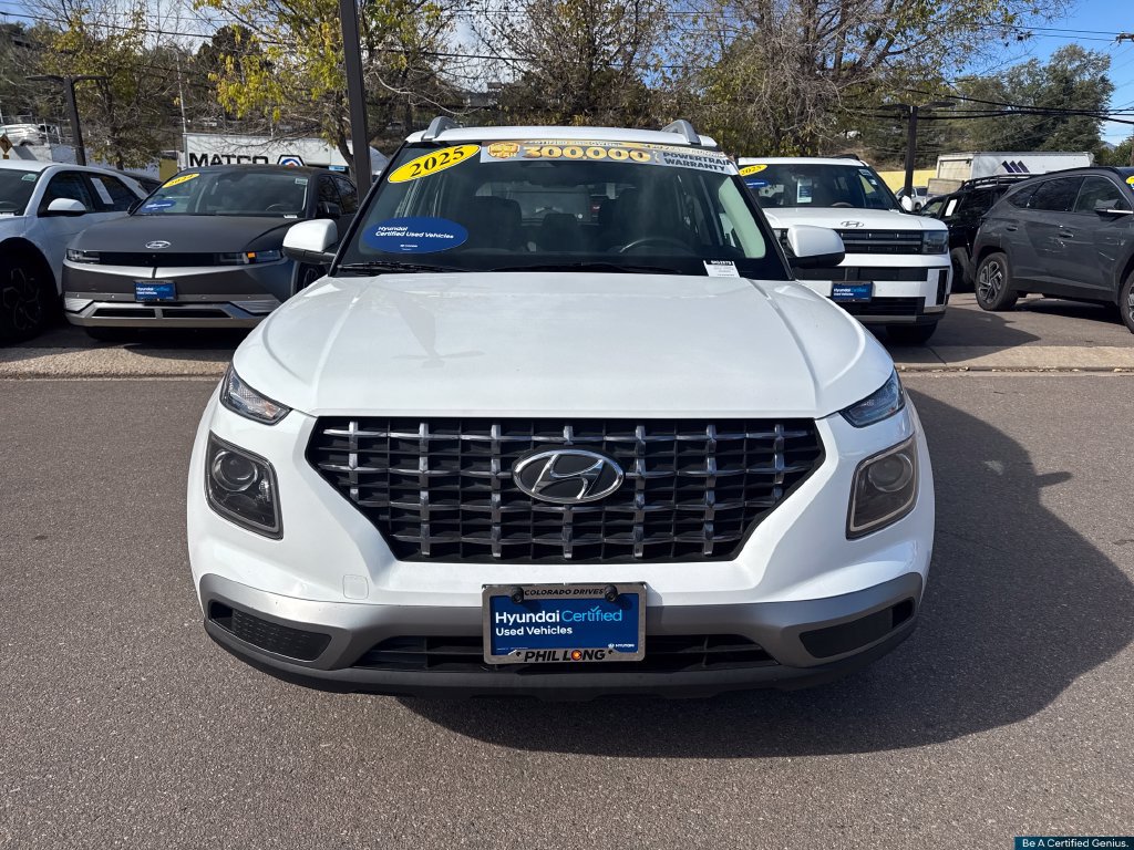 Certified 2025 Hyundai Venue SEL FWD image 35