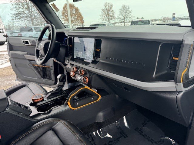 Used 2023 Ford Bronco Badlands image 34