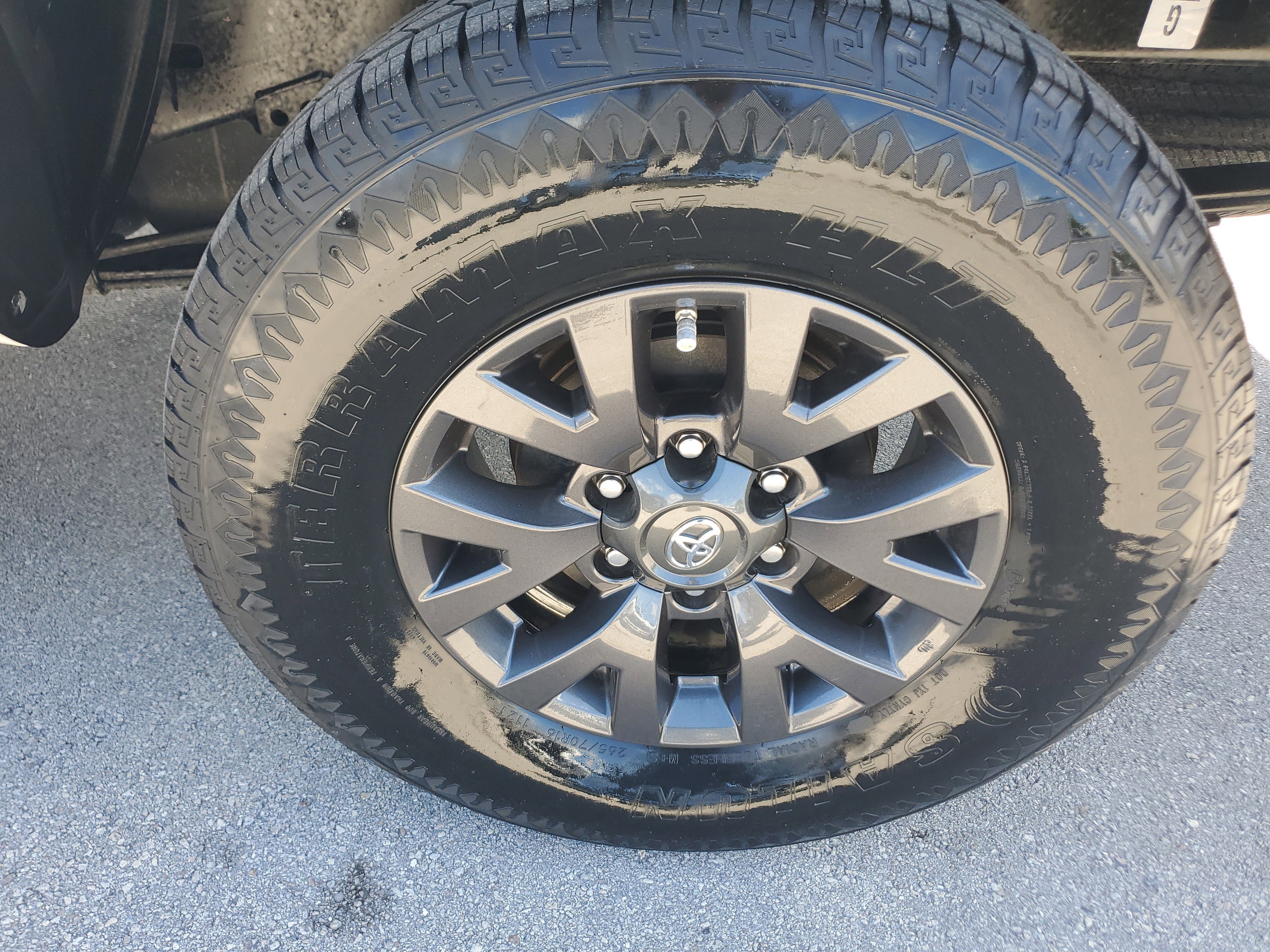 Used 2020 Toyota Tacoma SR image 27