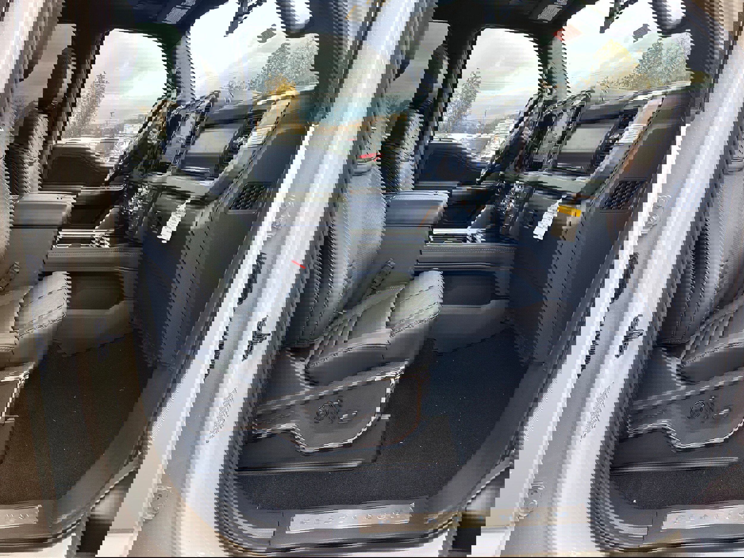 New 2026 Ford F250 Platinum image 44