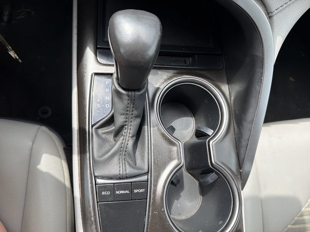 Used 2023 Toyota Camry SE FWD image 31
