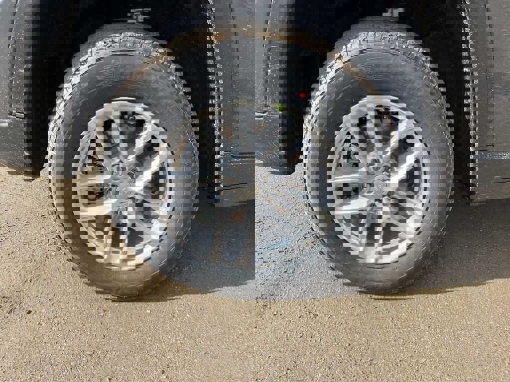 New 2025 Jeep Grand Cherokee Laredo X image 9