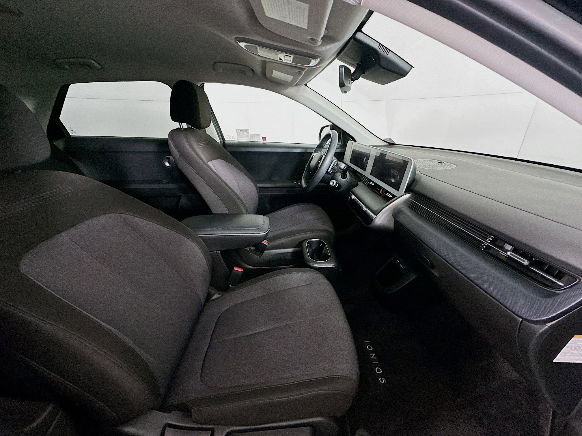 Used 2024 Hyundai Ioniq 5 SEL image 31