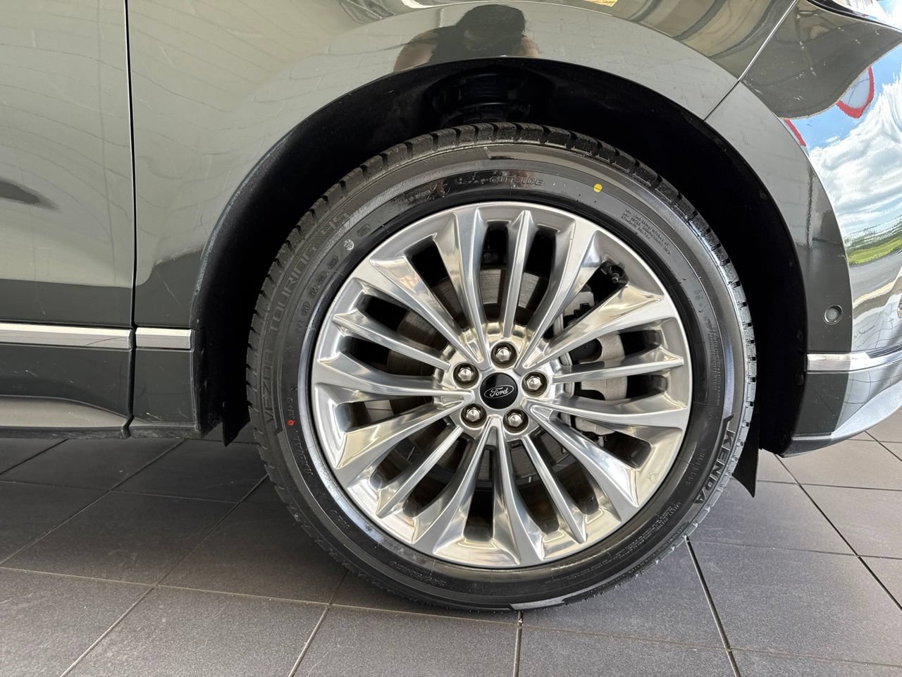Used 2024 Ford Edge Titanium w/ Titanium Elite Package AWD/4WD image 56