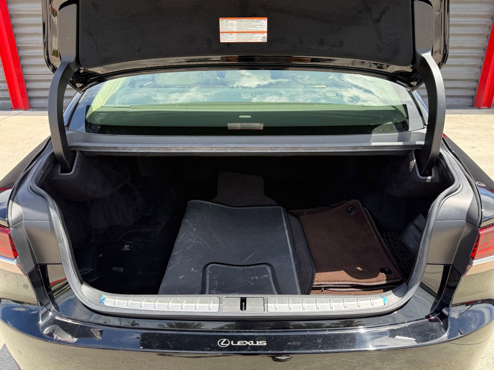 Used 2020 Lexus LS 500 w/ Interior Upgrade Package RWD image 16