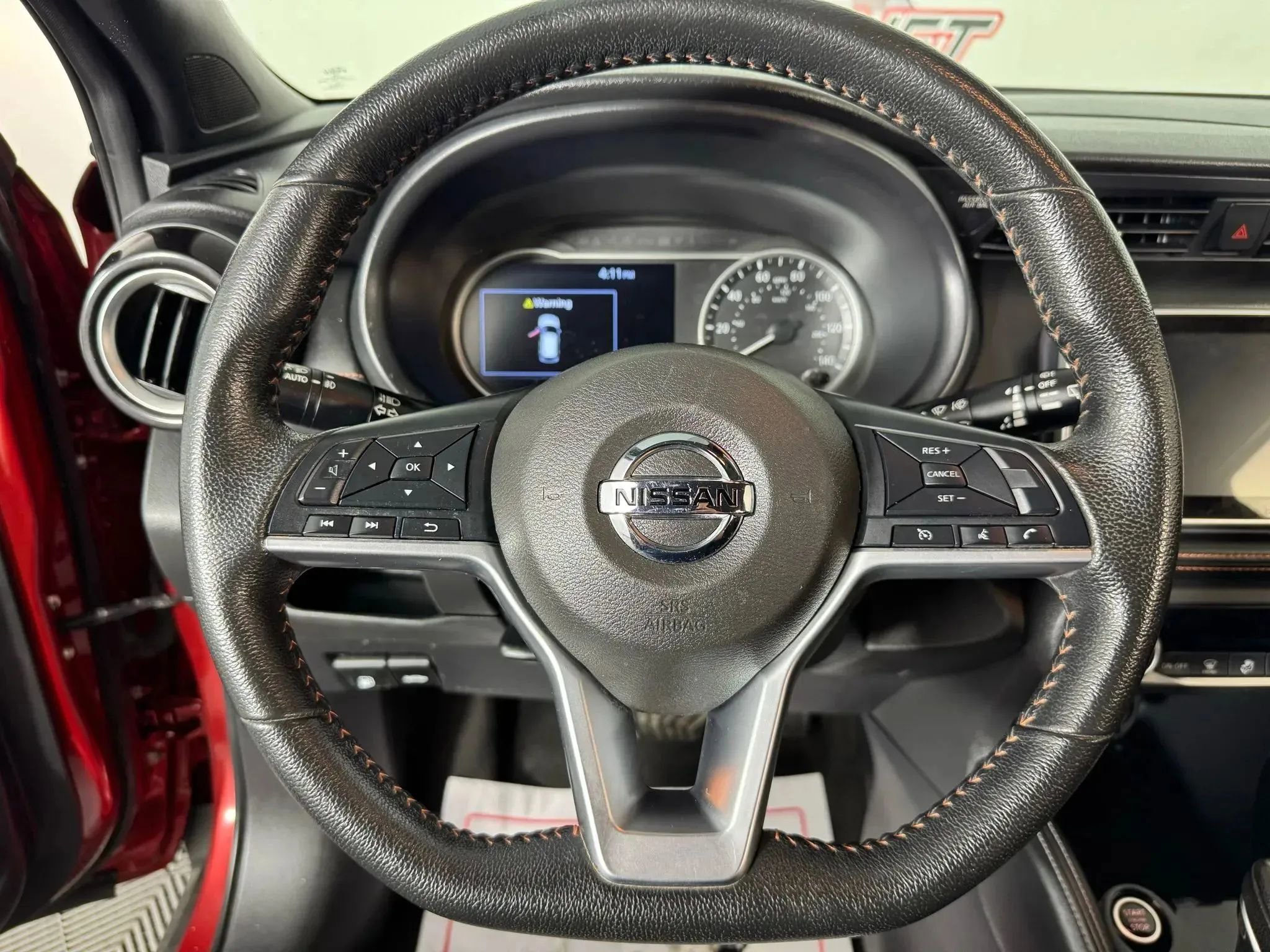 Used 2020 Nissan Kicks SR image 13