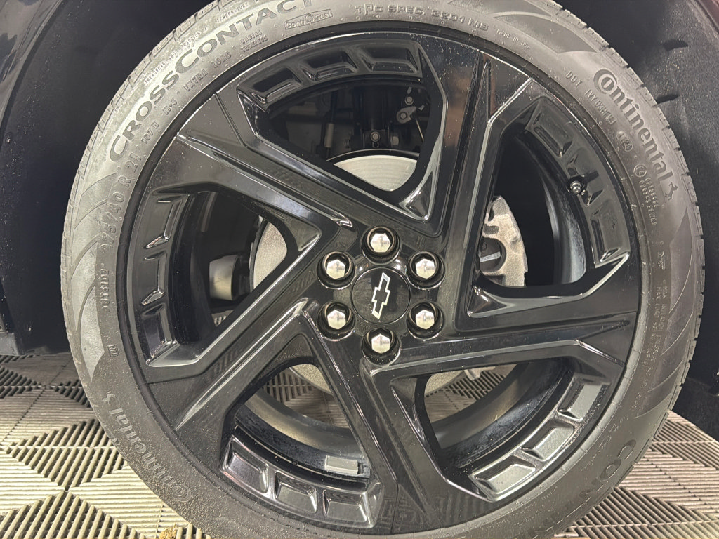 Certified 2024 Chevrolet Equinox EV RS FWD image 37