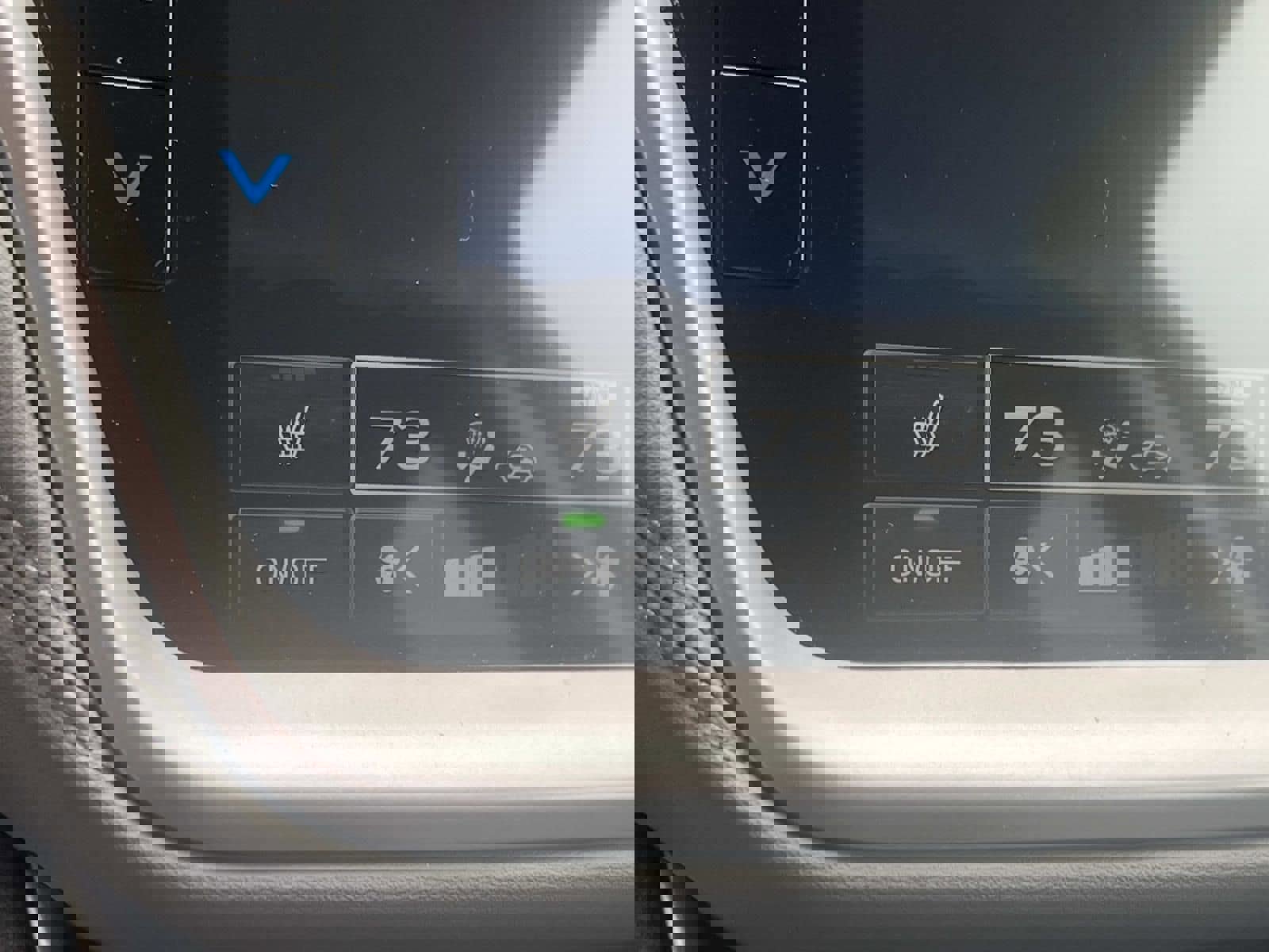 Certified 2025 Subaru Outback Premium w/ Popular Package #1A image 33