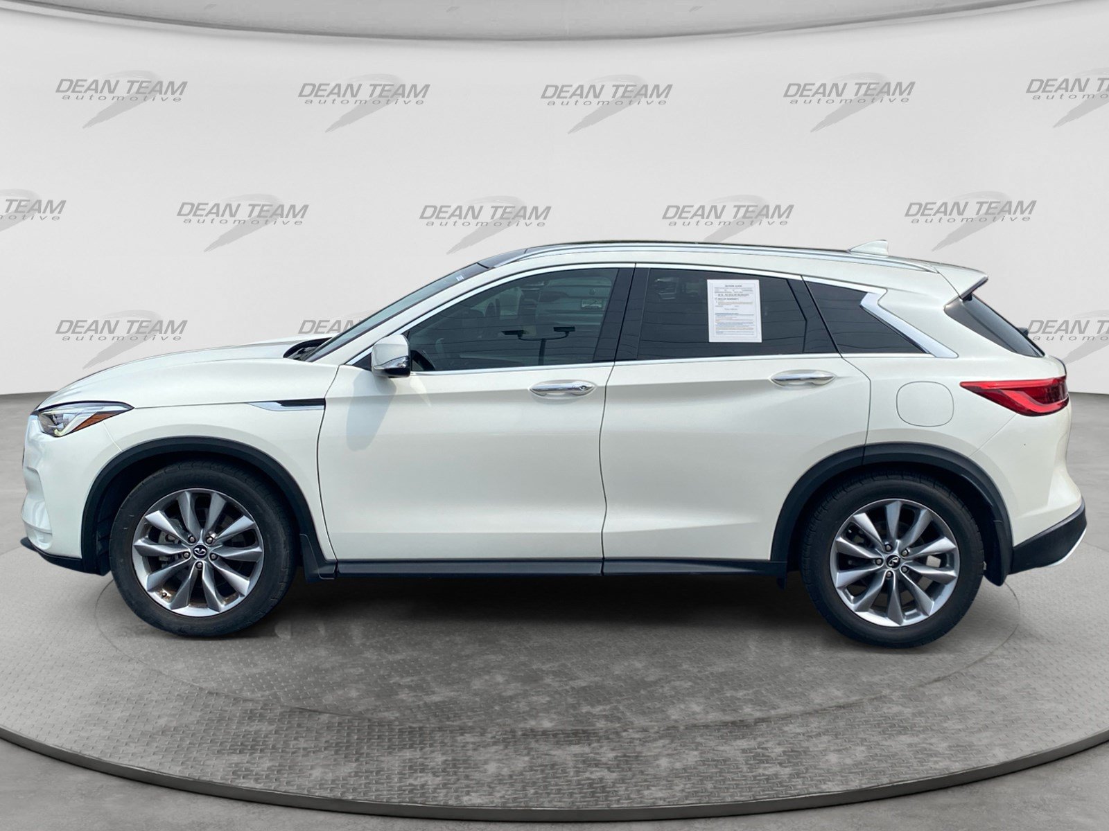 Used 2019 INFINITI QX50 Essential w/ Premium Audio Package FWD image 4