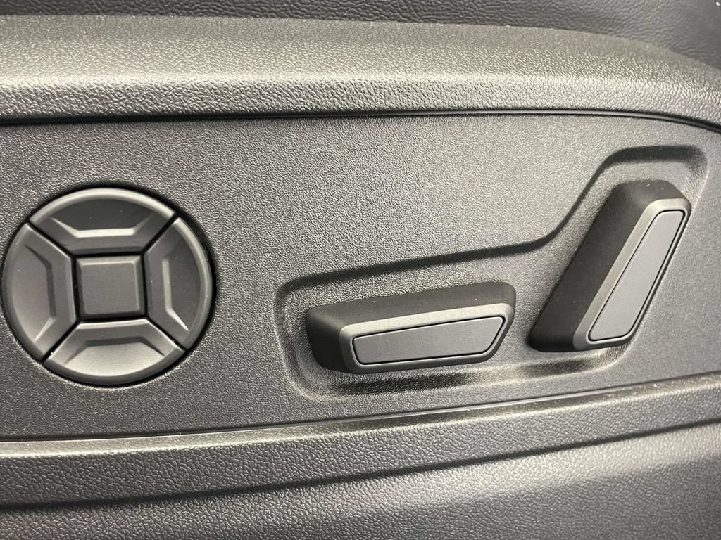 New 2026 Audi SQ5 Premium Plus AWD/4WD image 17