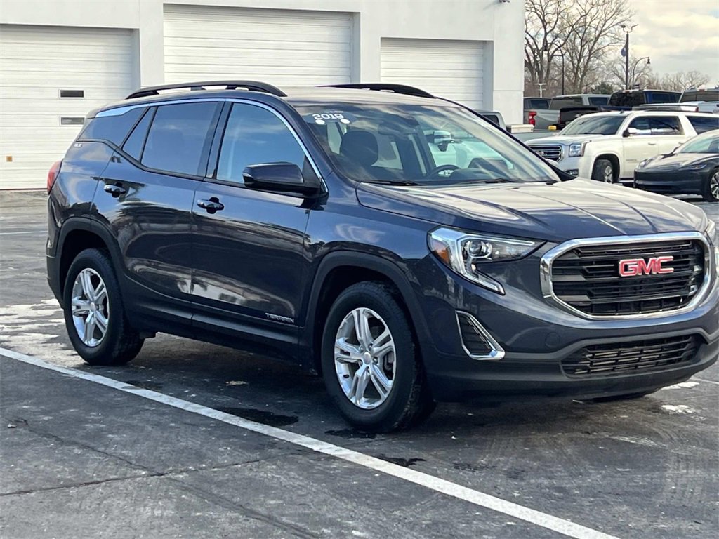 Certified 2019 GMC Terrain SLE w/ Driver Convenience Package image 7