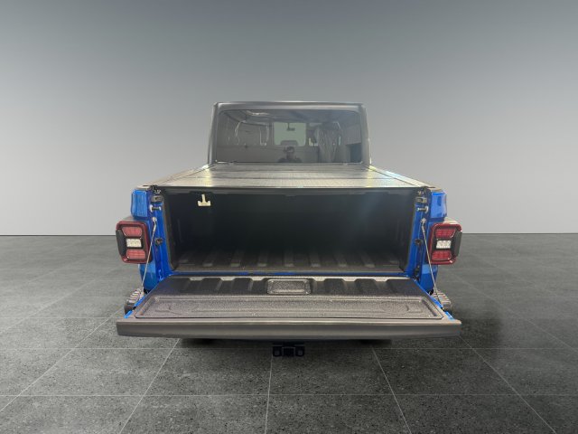 Used 2021 Jeep Gladiator Rubicon AWD/4WD image 15