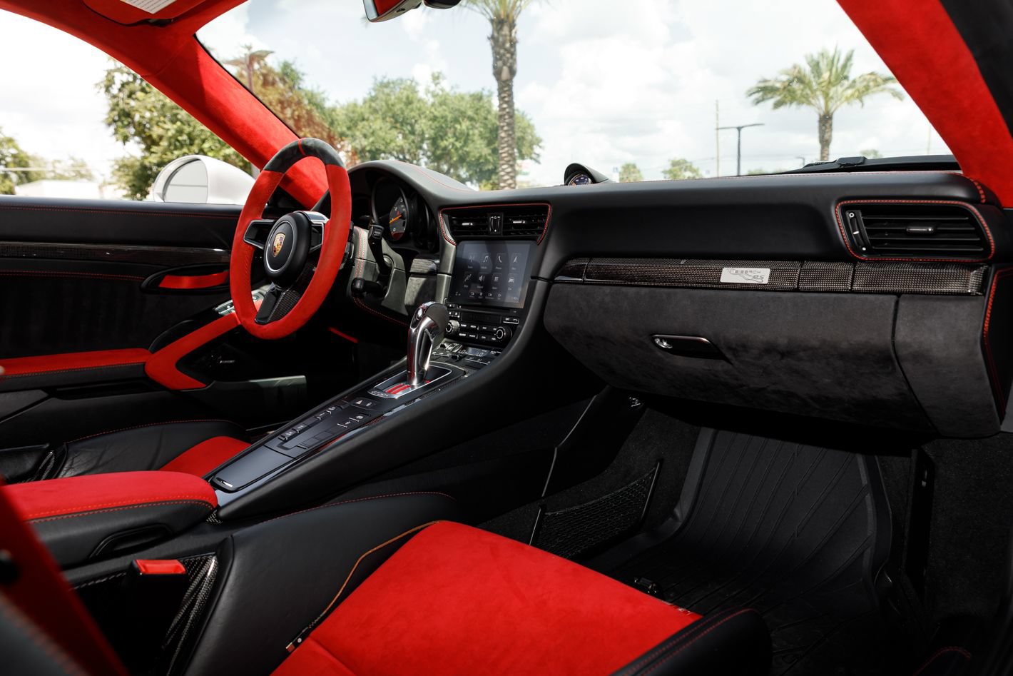 Used 2018 Porsche 911 GT2 RS w/ Weissach Package RWD image 60