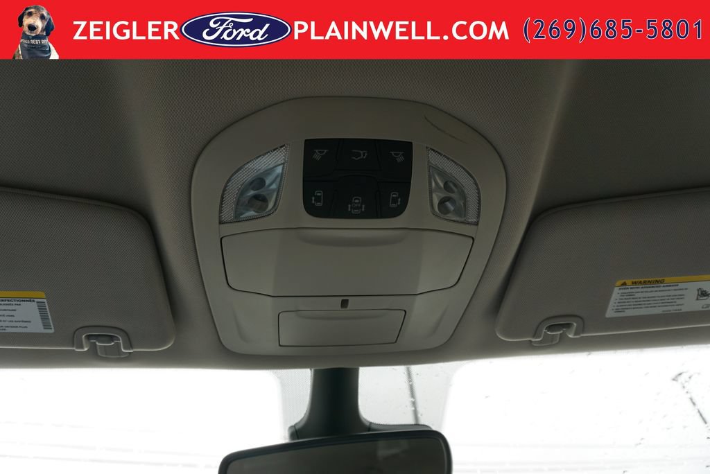 Used 2024 Chrysler Pacifica Touring-L FWD image 33