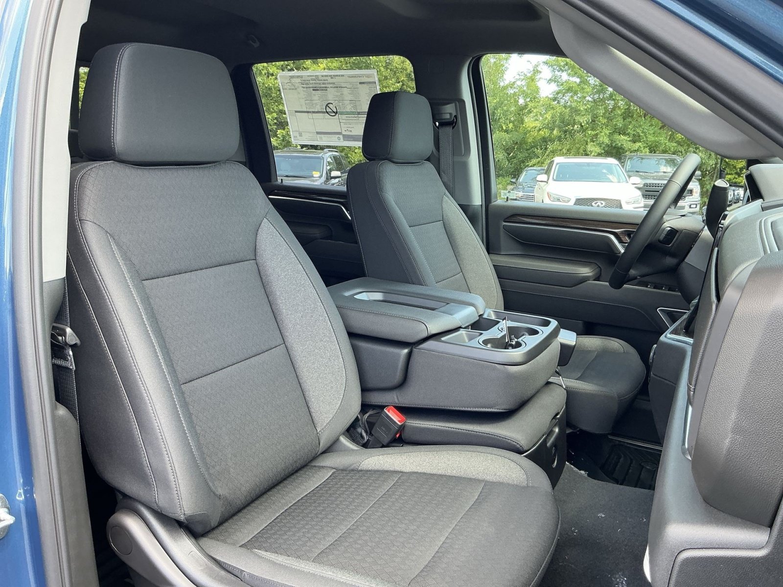 New 2026 Chevrolet Silverado 2500 LT w/ Convenience Package AWD/4WD image 25