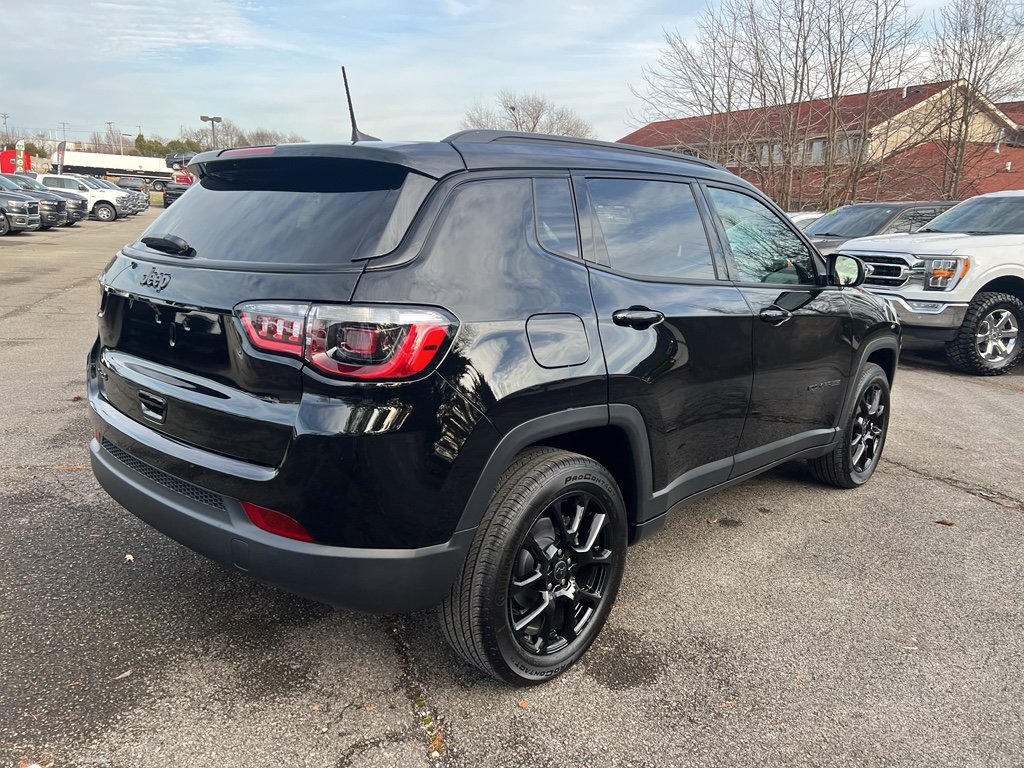 New 2026 Jeep Compass Latitude image 5