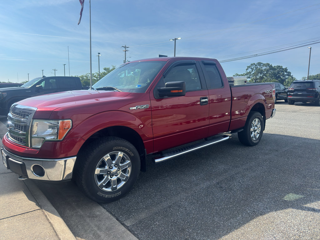 Used 2013 Ford F150 XLT w/ Luxury Equipment Group AWD/4WD image 2