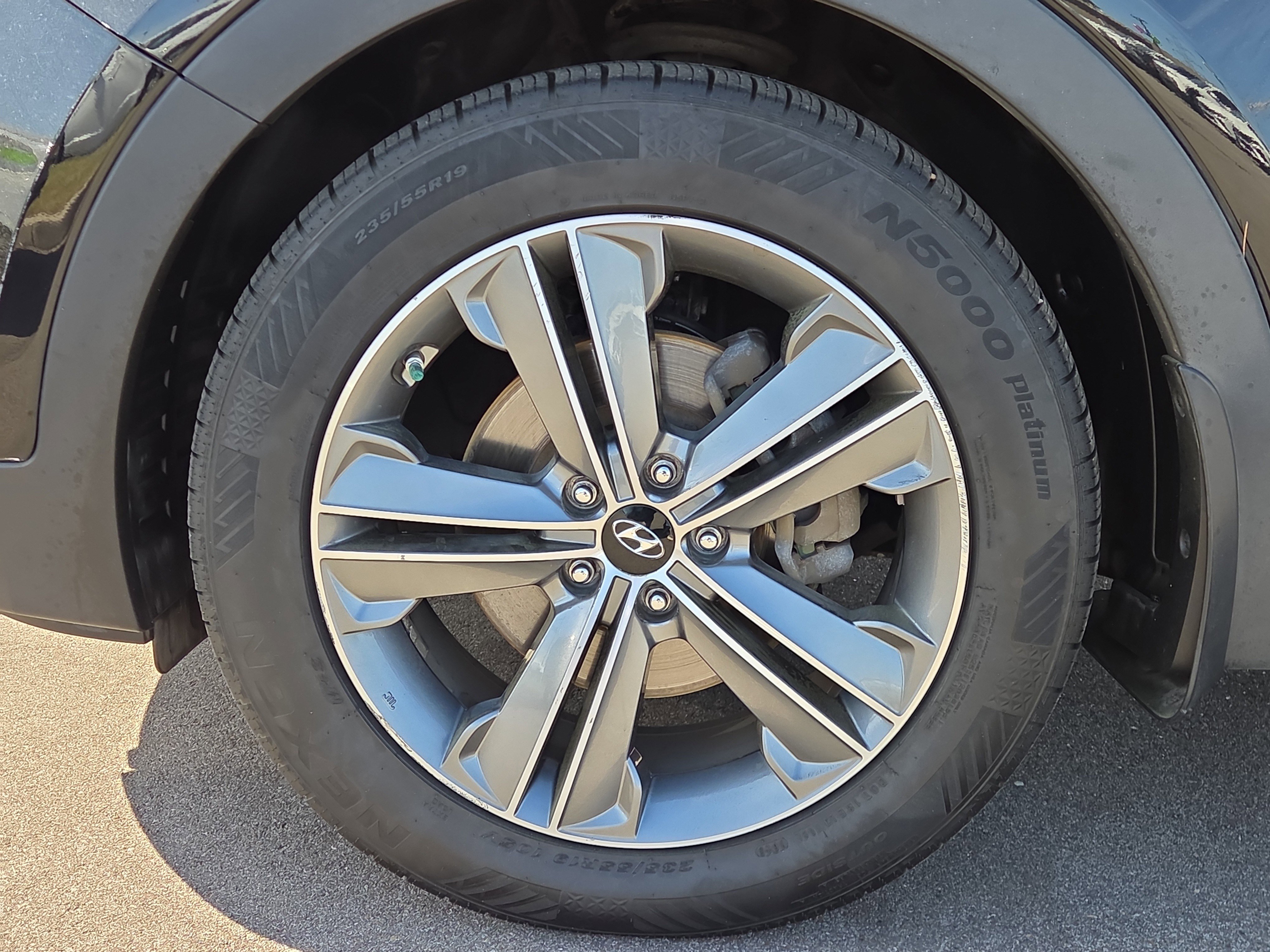 Used 2015 Hyundai Santa Fe Limited w/ Option Group 04 image 6