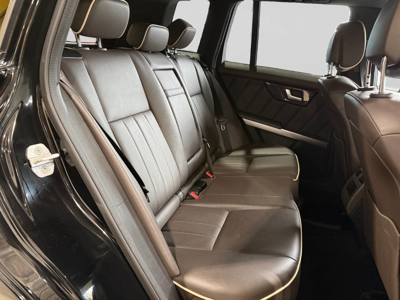 Used 2015 Mercedes-Benz GLK 350 GLK 350 4MATIC AWD 4dr SUV image 18