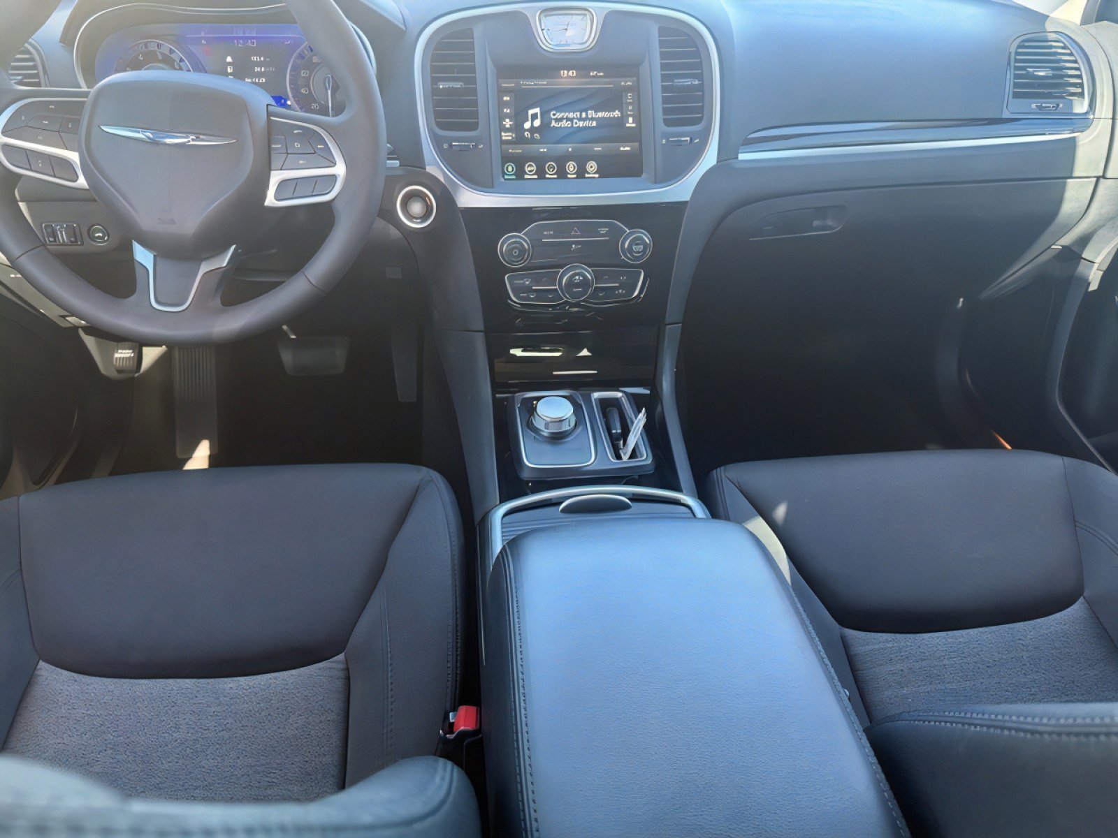 Used 2023 Chrysler 300 Touring w/ Sport Appearance Package image 16