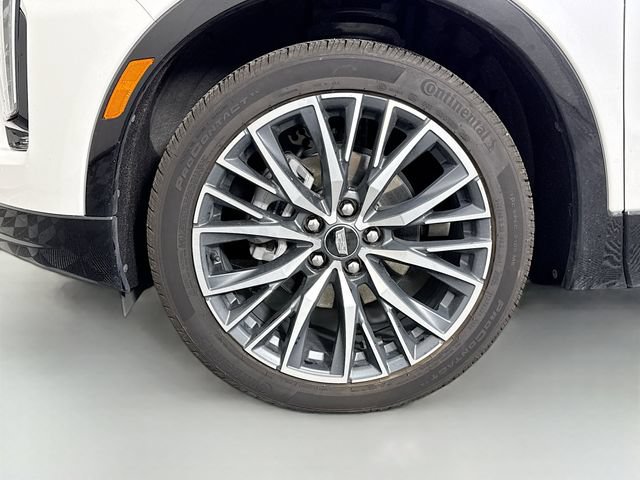 Used 2024 Cadillac XT4 Sport w/ Trailering Package AWD/4WD image 29