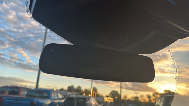 Used 2020 Ford Explorer Platinum w/ Premium Technology Package image 24