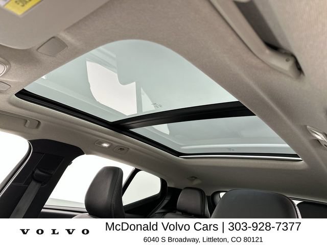 Certified 2026 Volvo XC40 B5 Plus AWD/4WD image 21