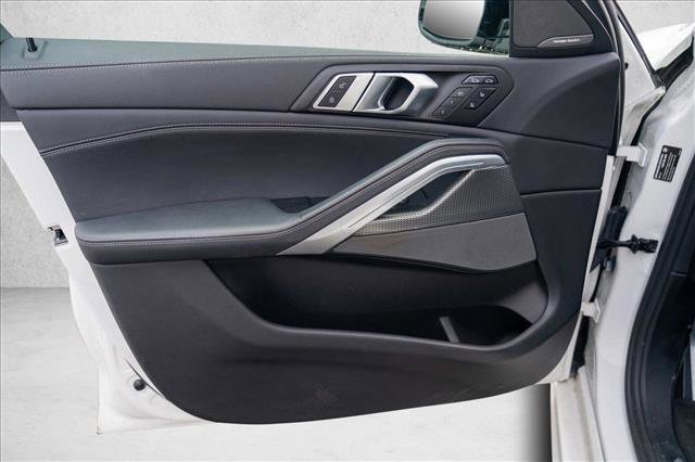 Used 2023 BMW X6 xDrive40i w/ M Sport Package image 10