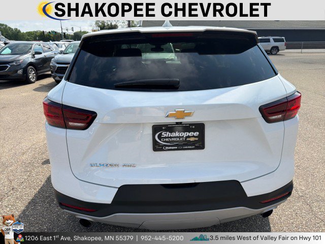 Used 2025 Chevrolet Blazer LT AWD/4WD image 3