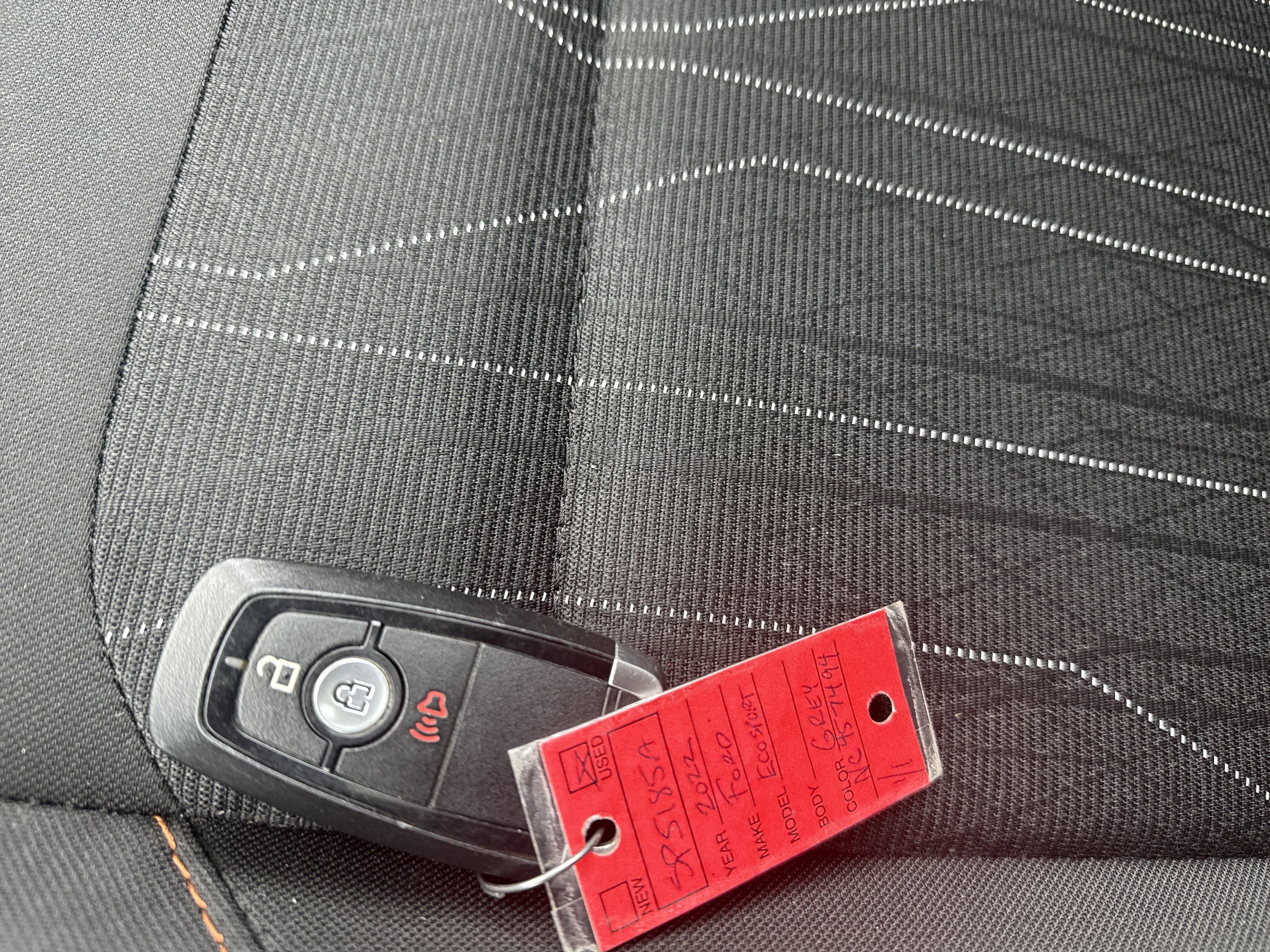 Used 2022 Ford EcoSport SE w/ SE Convenience Package image 30