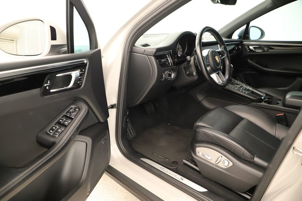 Used 2019 Porsche Macan S AWD/4WD image 14