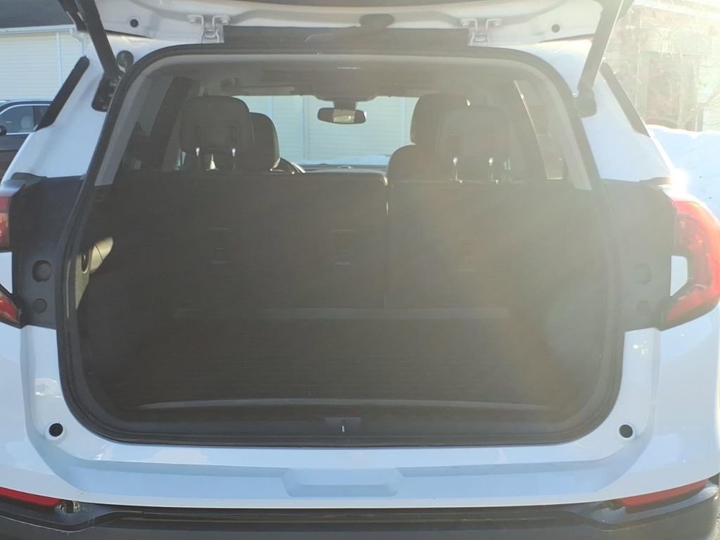 Used 2020 GMC Terrain SLT w/ Preferred Package image 8