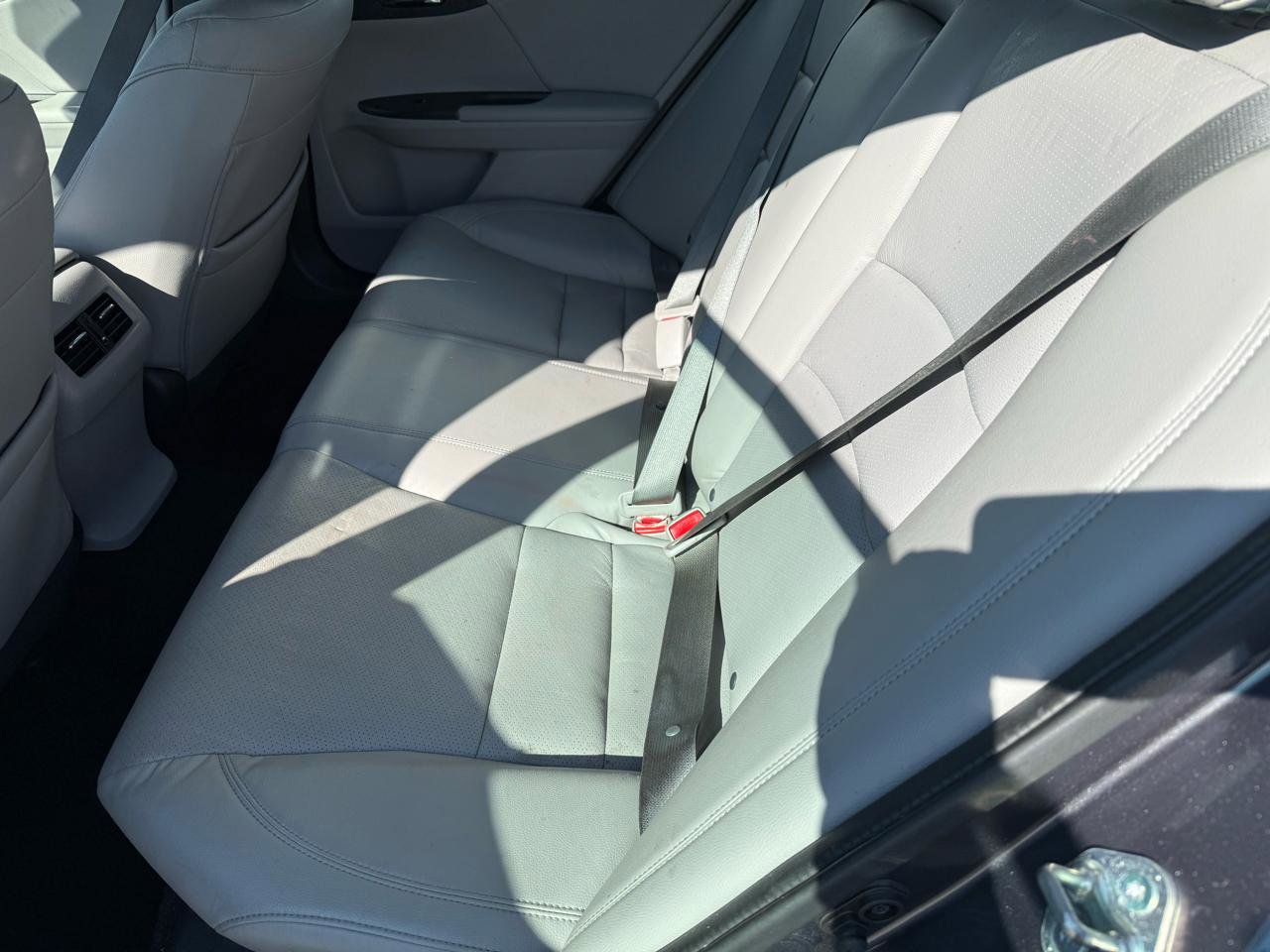 Used 2015 Honda Accord EX-L image 10