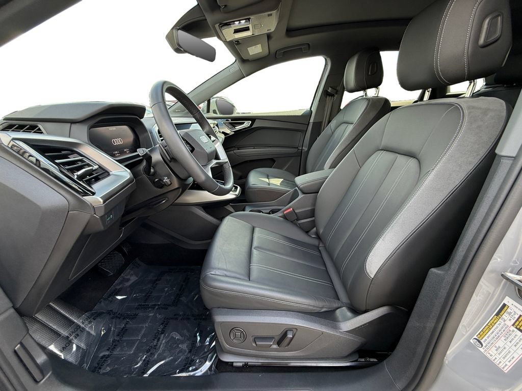 Used 2025 Audi Q4 e-tron Premium Plus RWD image 9