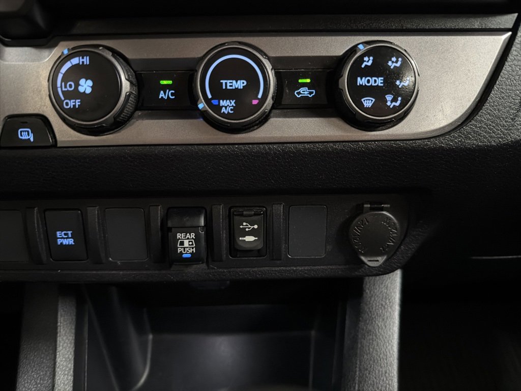 Used 2019 Toyota Tacoma SR5 image 15