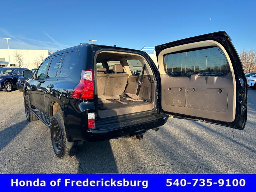 Used 2010 Lexus GX 460 image 36