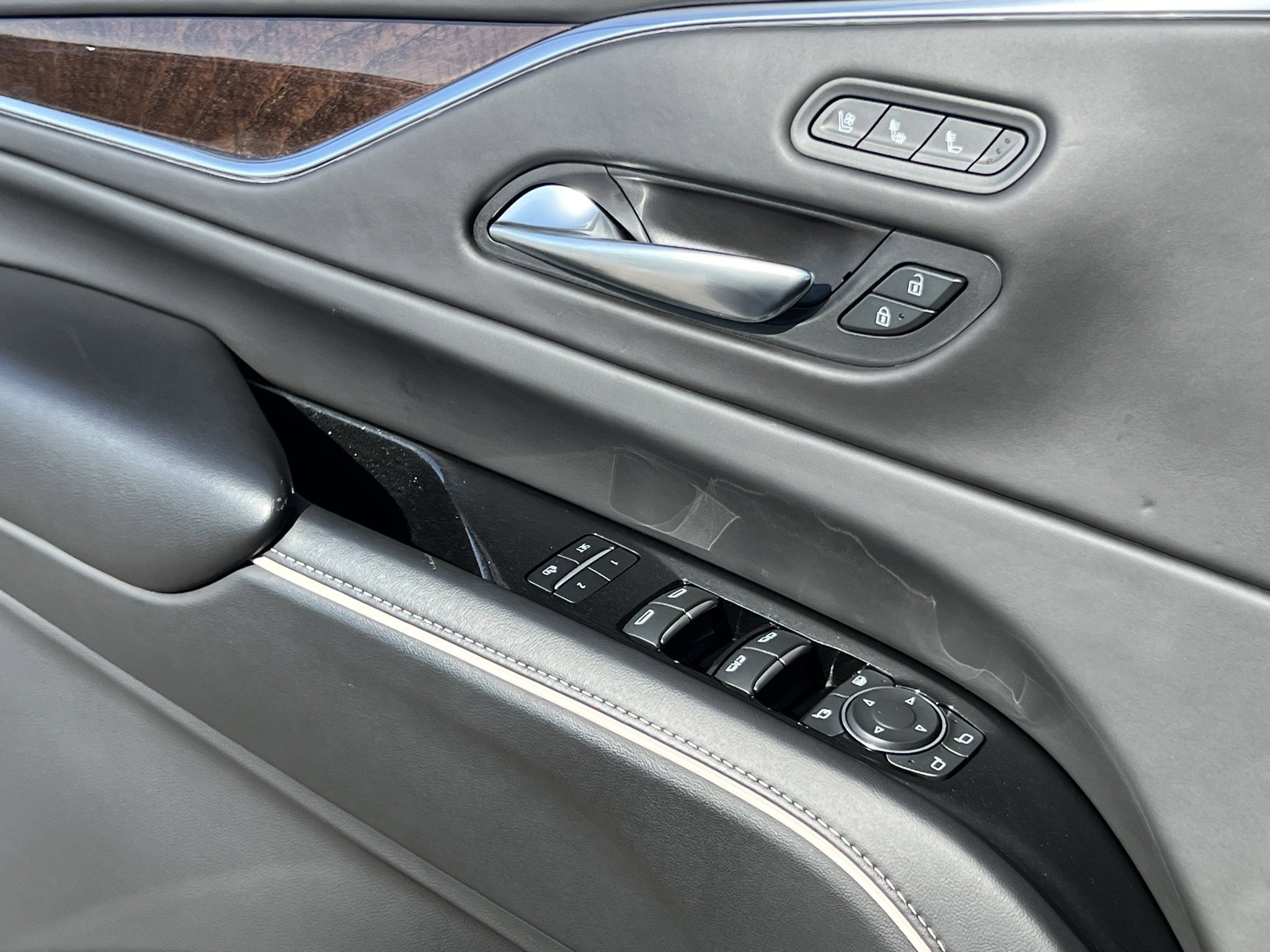 Used 2022 Cadillac Escalade Sport Platinum w/ Heavy-Duty Trailer Package image 41