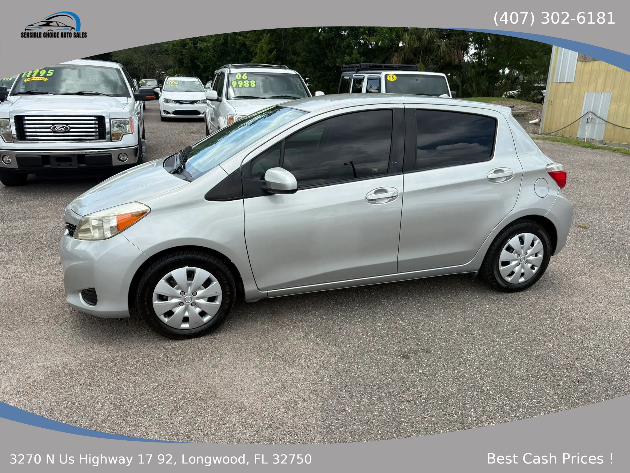 Used 2012 Toyota Yaris SE FWD image 1