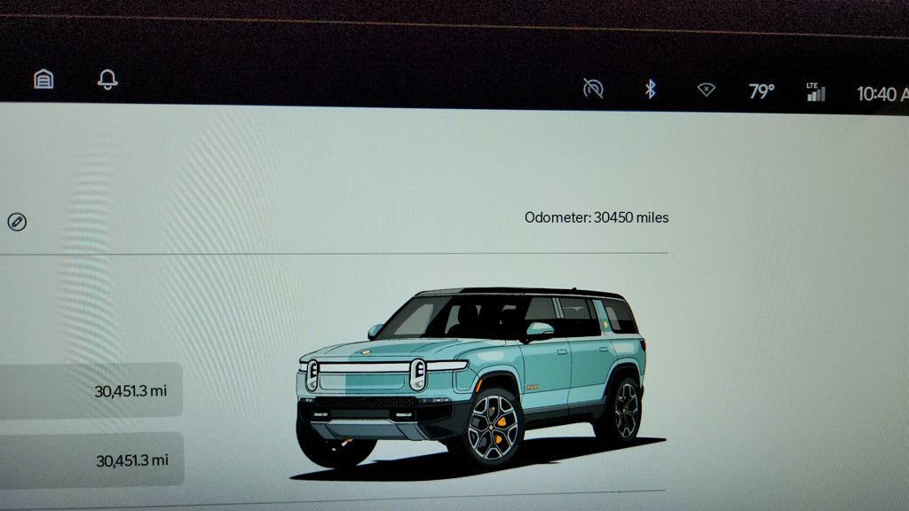 Used 2024 Rivian R1S Adventure AWD/4WD image 16