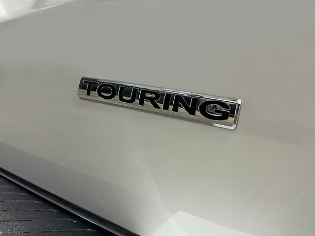 New 2026 Honda Odyssey Touring image 11