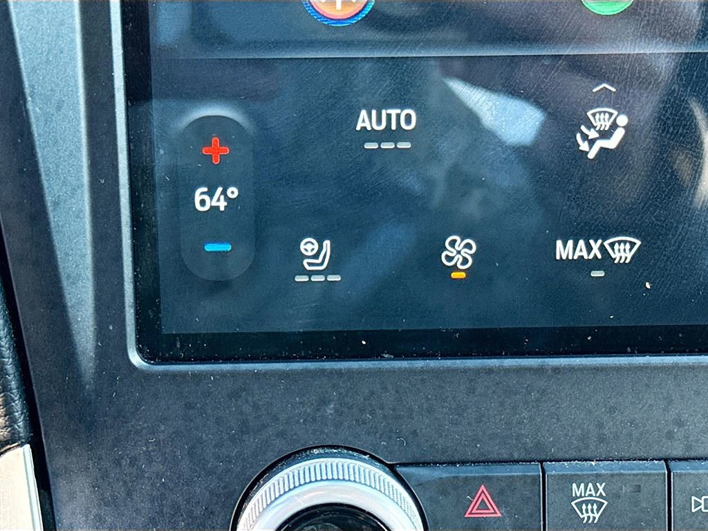 Used 2022 Ford Edge Titanium image 28