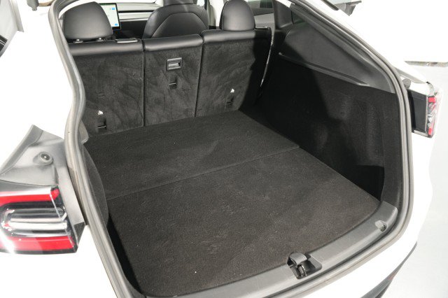 Used 2023 Tesla Model Y AWD image 40