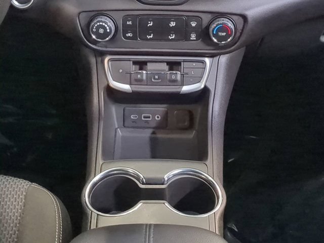 Used 2024 GMC Terrain SLE FWD image 18