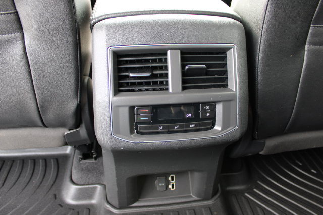 Used 2018 Volkswagen Atlas SE AWD/4WD image 35
