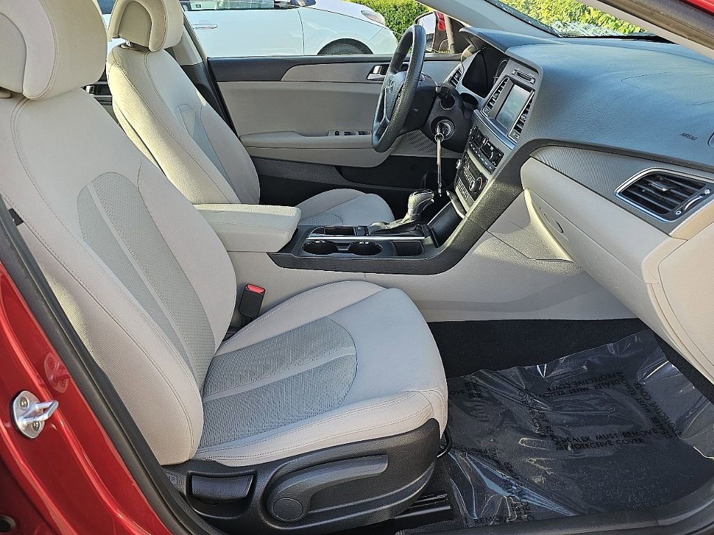 Used 2016 Hyundai Sonata SE image 18