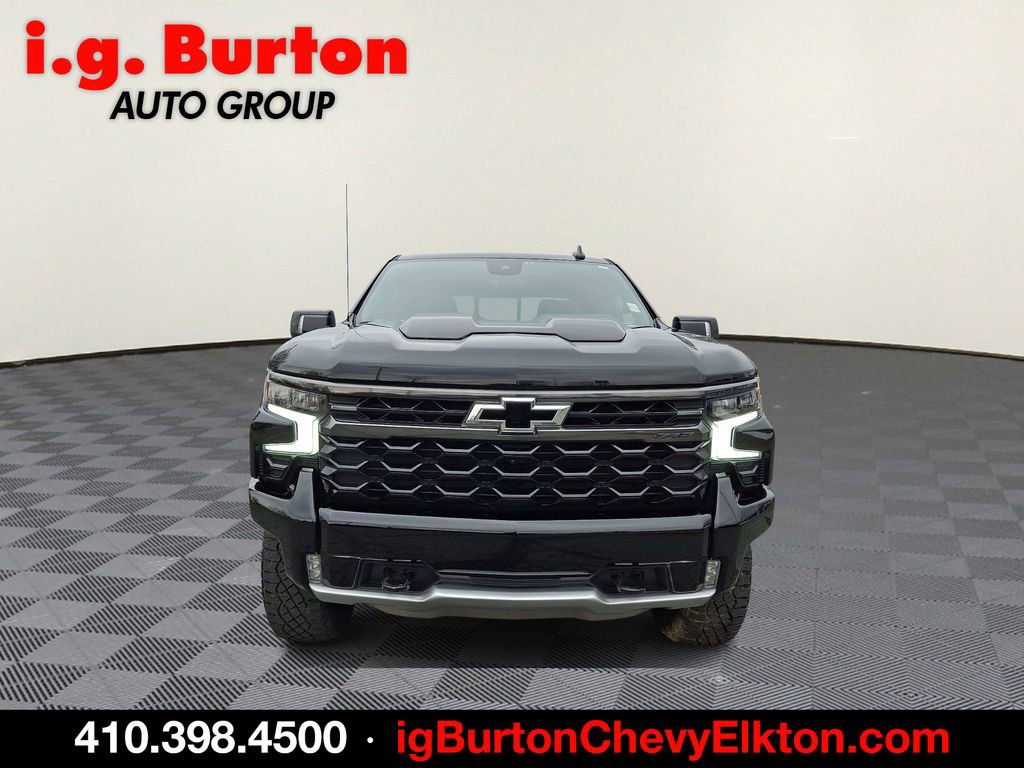 Used 2024 Chevrolet Silverado 1500 ZR2 w/ Technology Package image 2