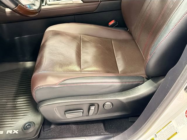Used 2019 Lexus RX 350L Premium w/ Premium Package image 17