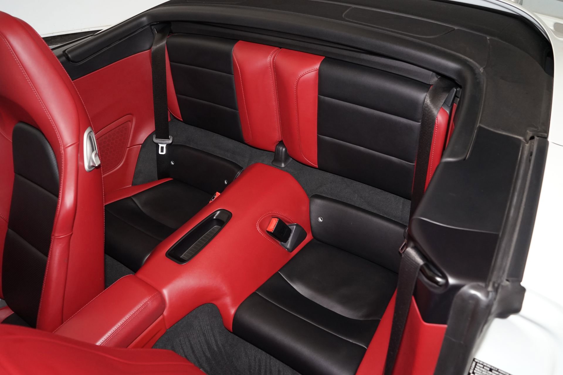 Used 2018 Porsche 911 Turbo S image 23