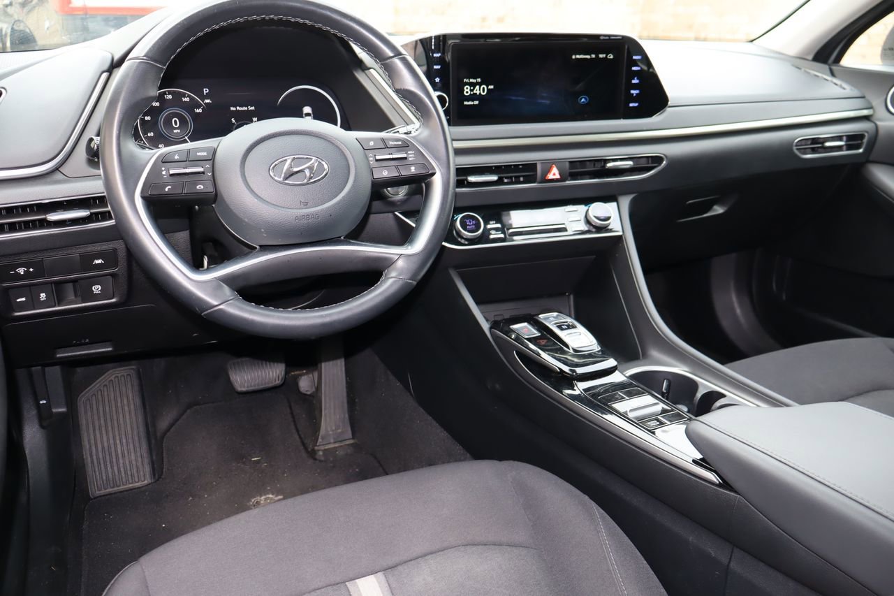 Used 2023 Hyundai Sonata SEL w/ Convenience Package FWD image 5